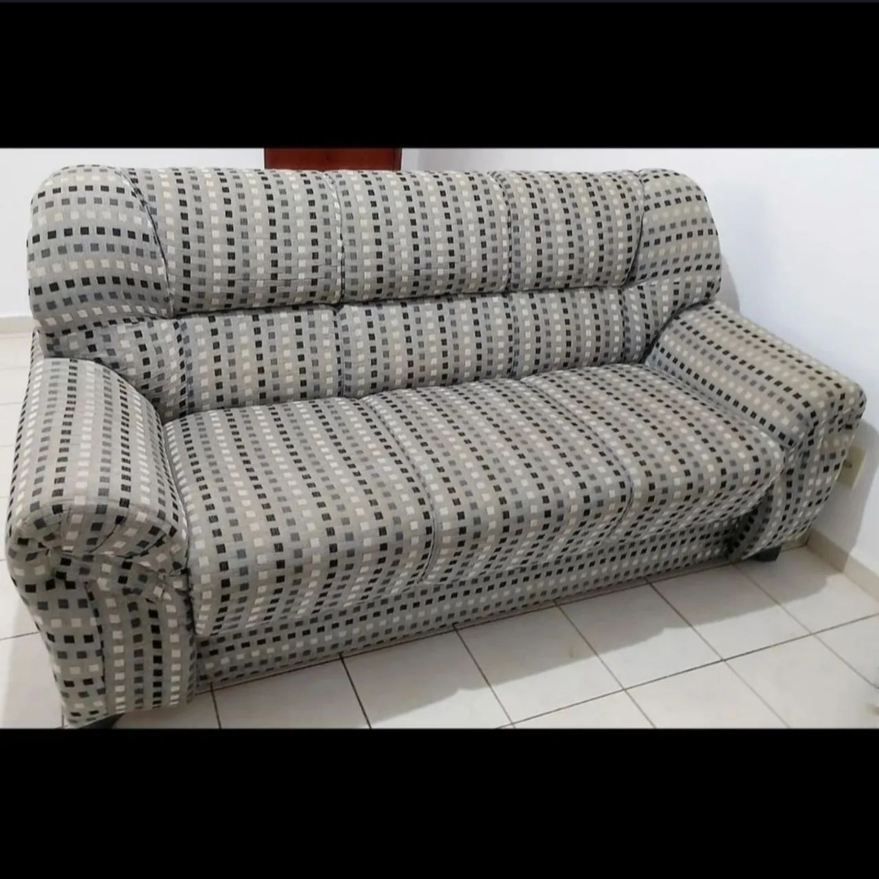 Conjunto de sofás de 2 e 3 lugares, confortável e espaçoso - Foto 2