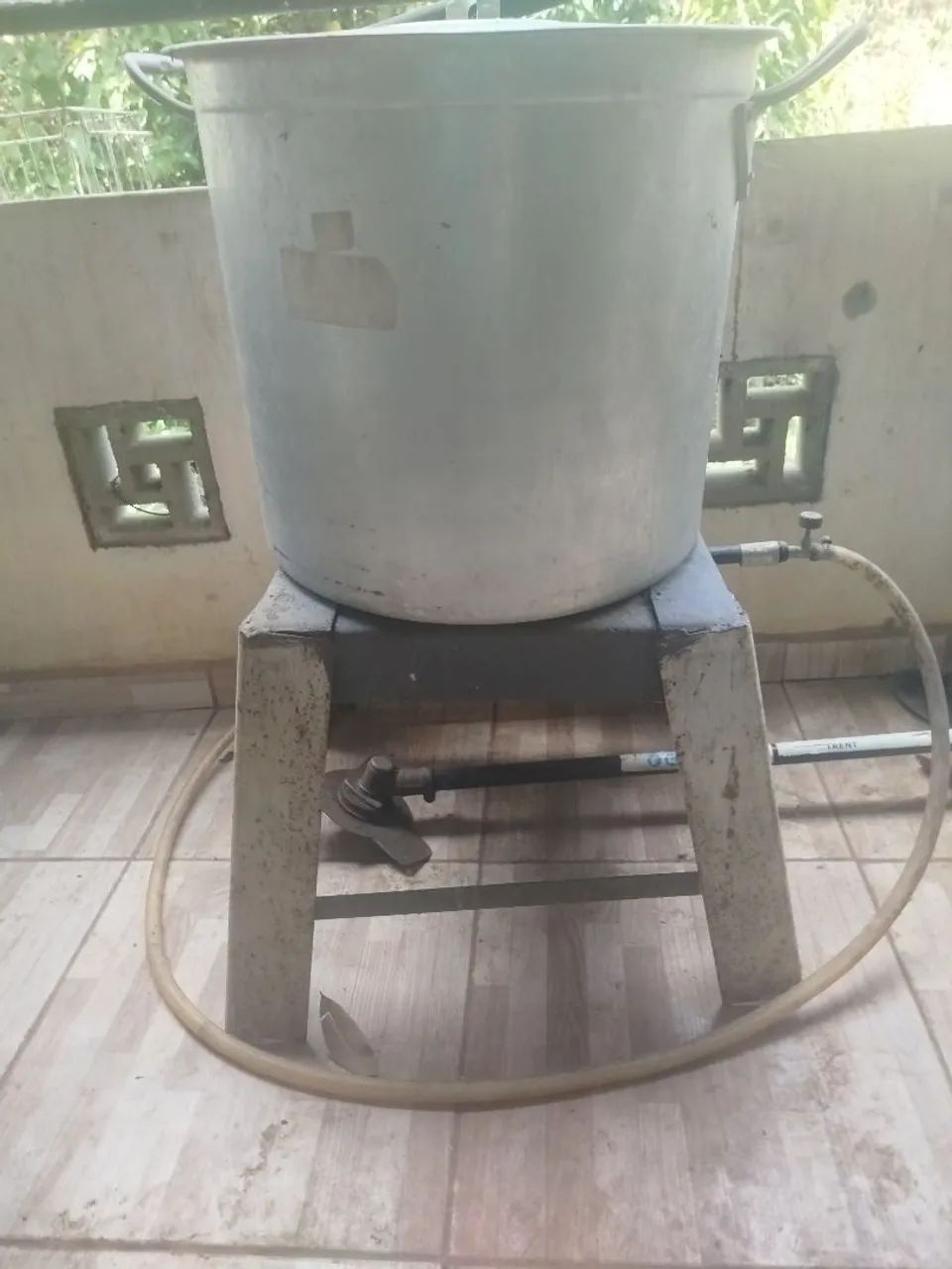 Caldeirão para sopa 50lt com fogareiro  - Foto 2