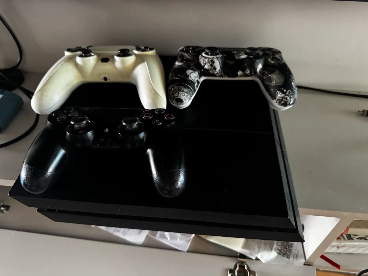 PS4 + Tv de 32 polegadas + JOGOS E 3 controles  - Foto 5