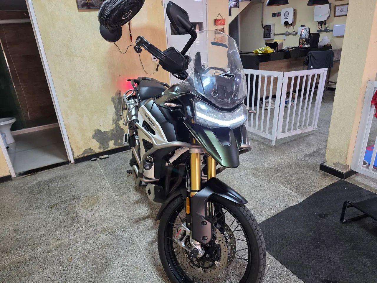 Triumph 1200 Rally Explorer 2022 - 1448261905 | OLX