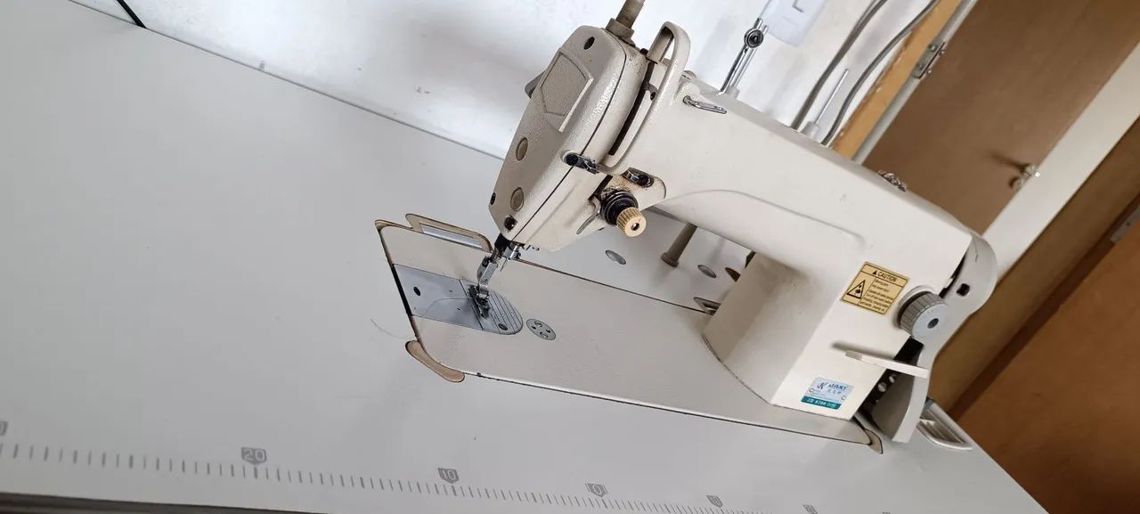 Máquina De Costura Reta Industrial  - Foto 3
