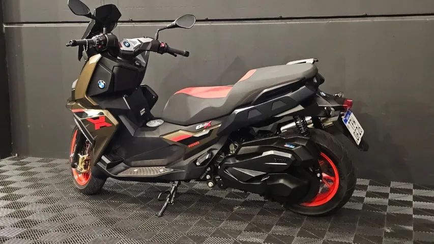 C 400 X PLUS 2025 Marrom - Foto 3