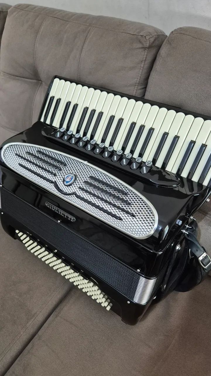 Acordeon Giulietti Classic 127 - Foto 5