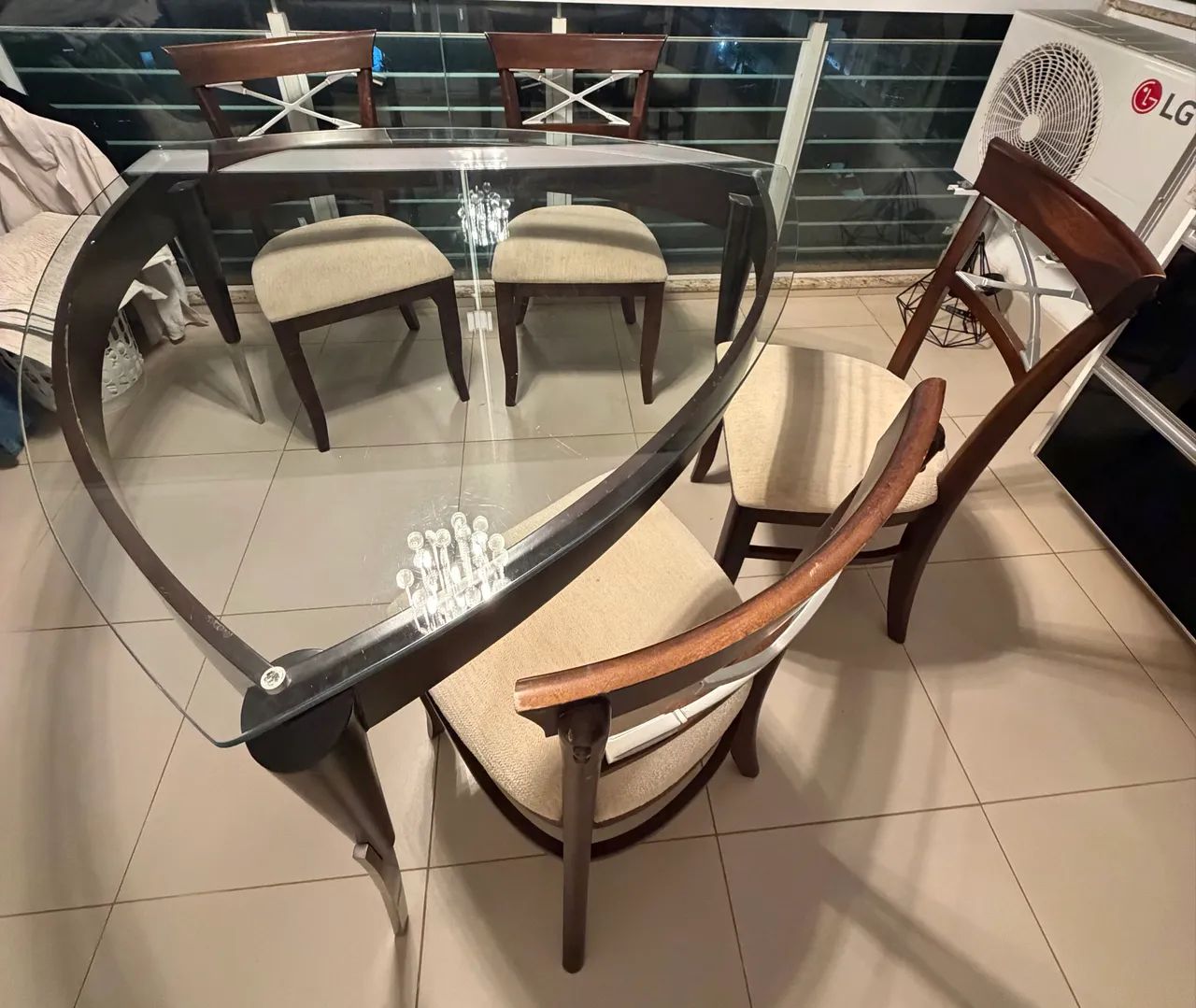 Mesa de jantar 6 cadeiras  - Foto 3
