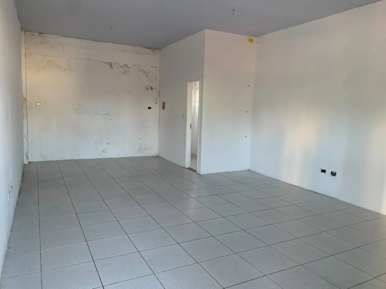 Aluguel de Lojas em Galeria Térreo e  1º andar - Piedade - Foto 4