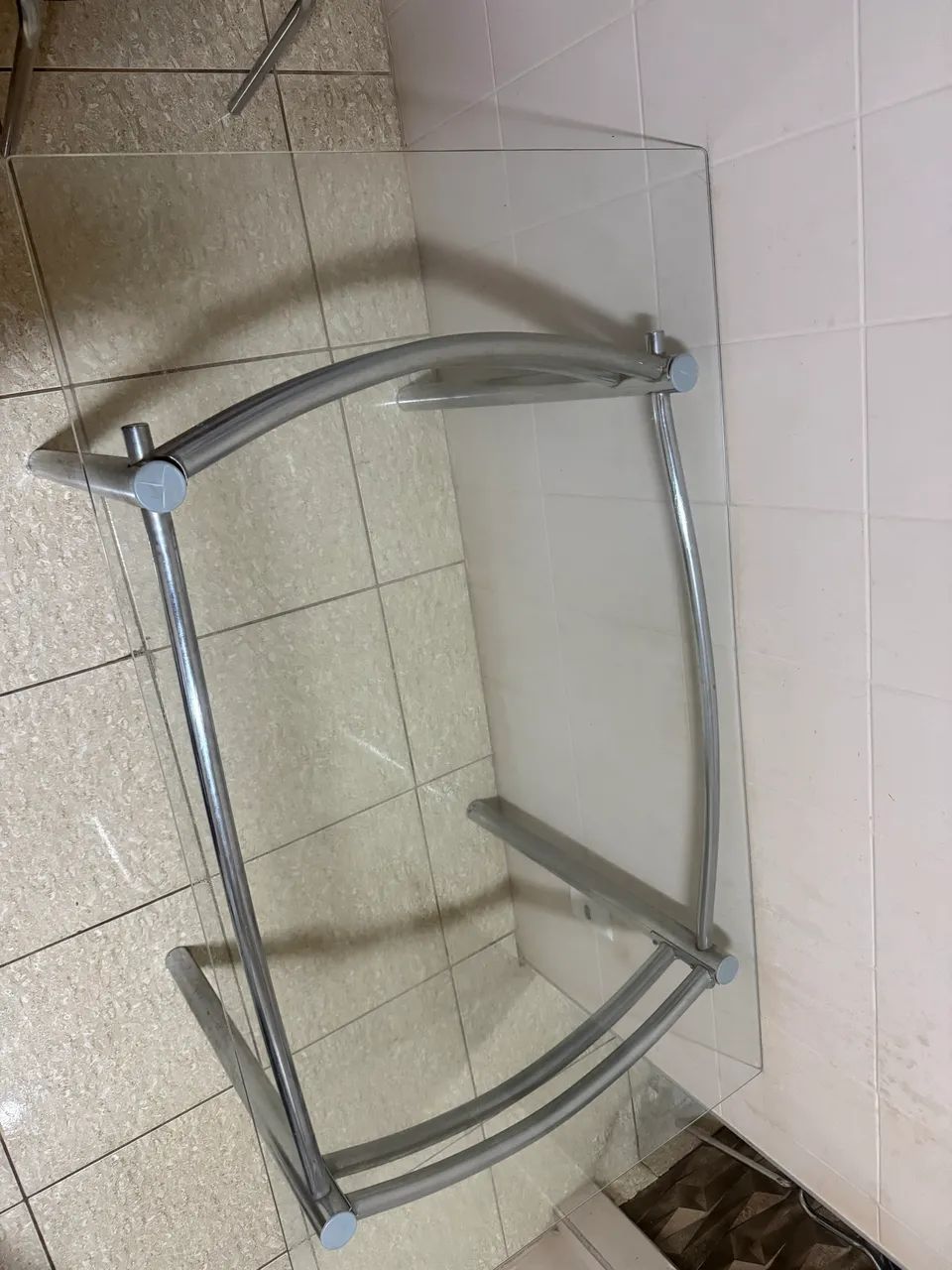 Vende-se mesa de vidro - Foto 3