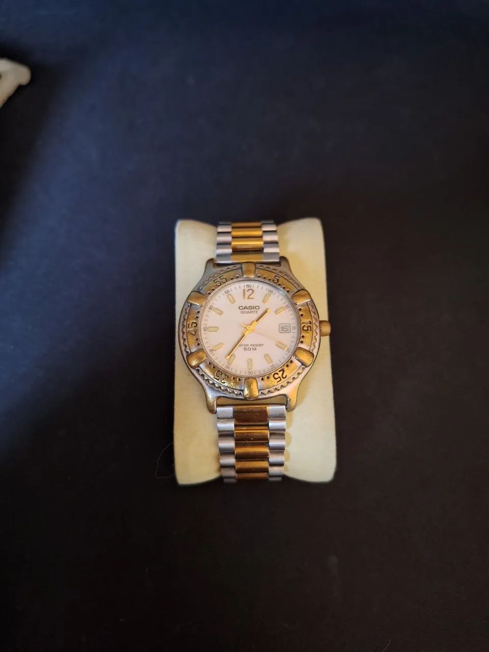 Relogio Casio ouro e aço - Foto 2