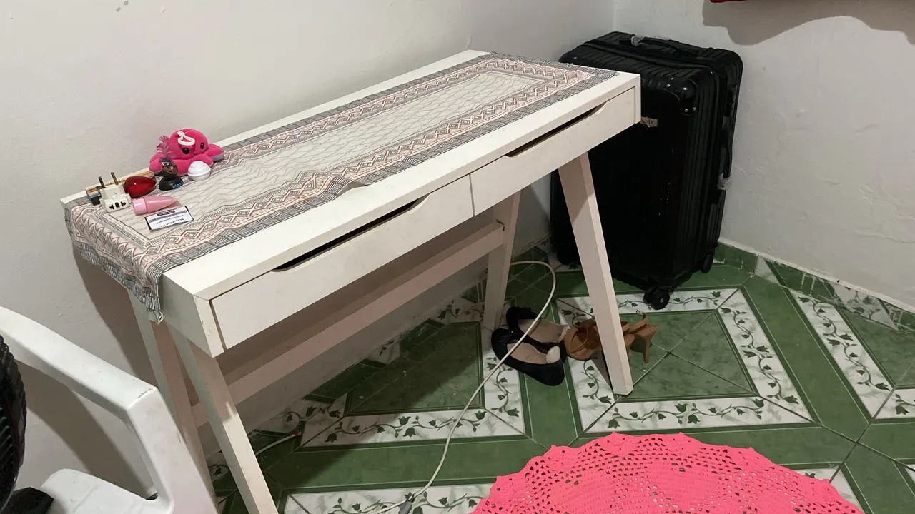 Mesa escrivaninha 