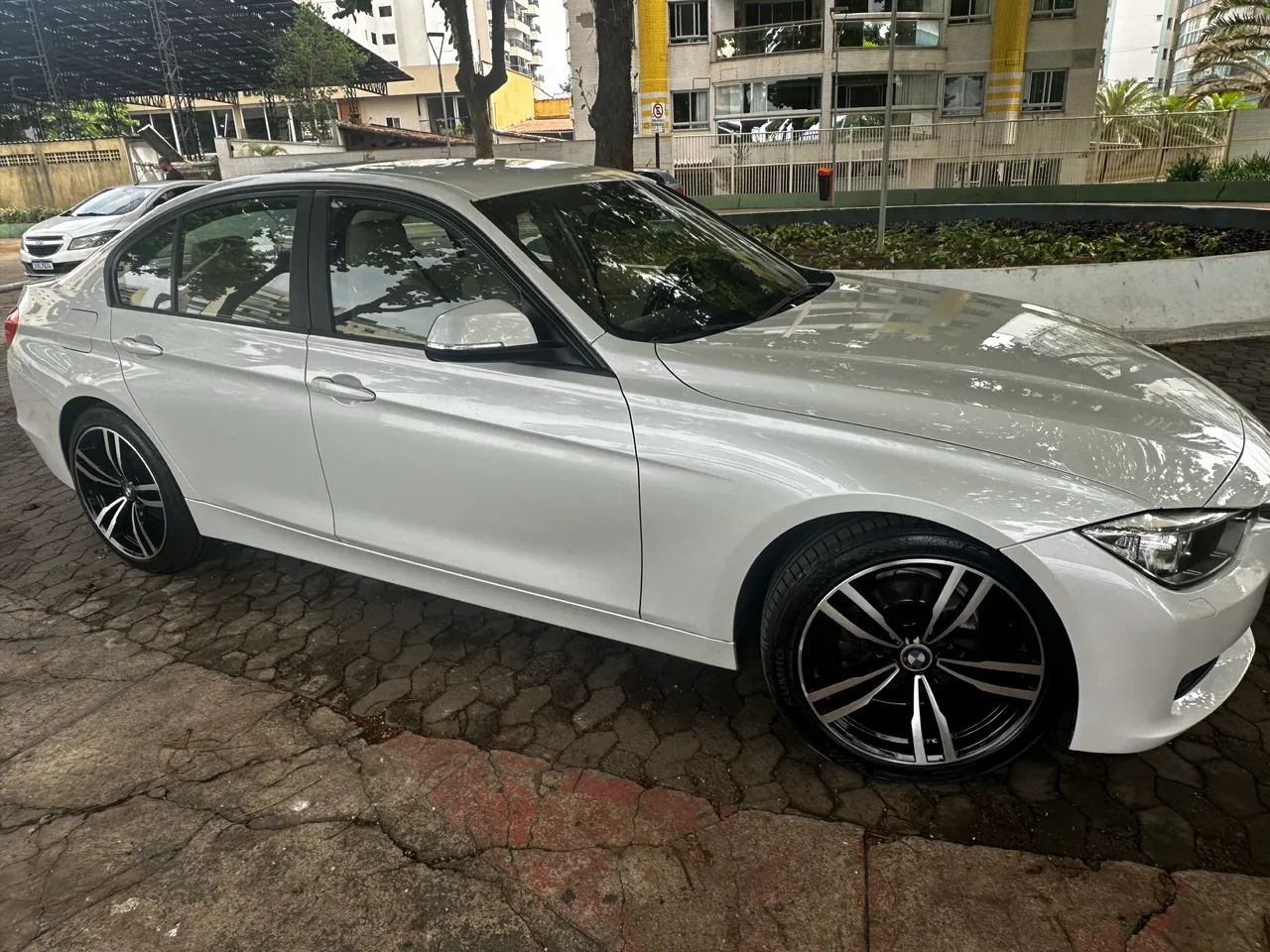 BMW 320I 2015