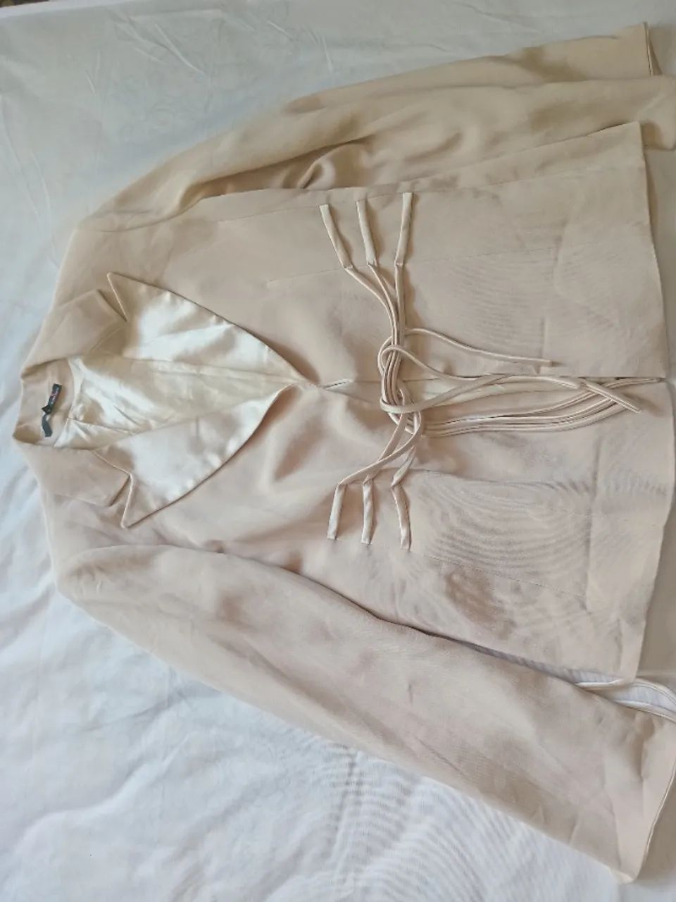 Blazer na cor creme