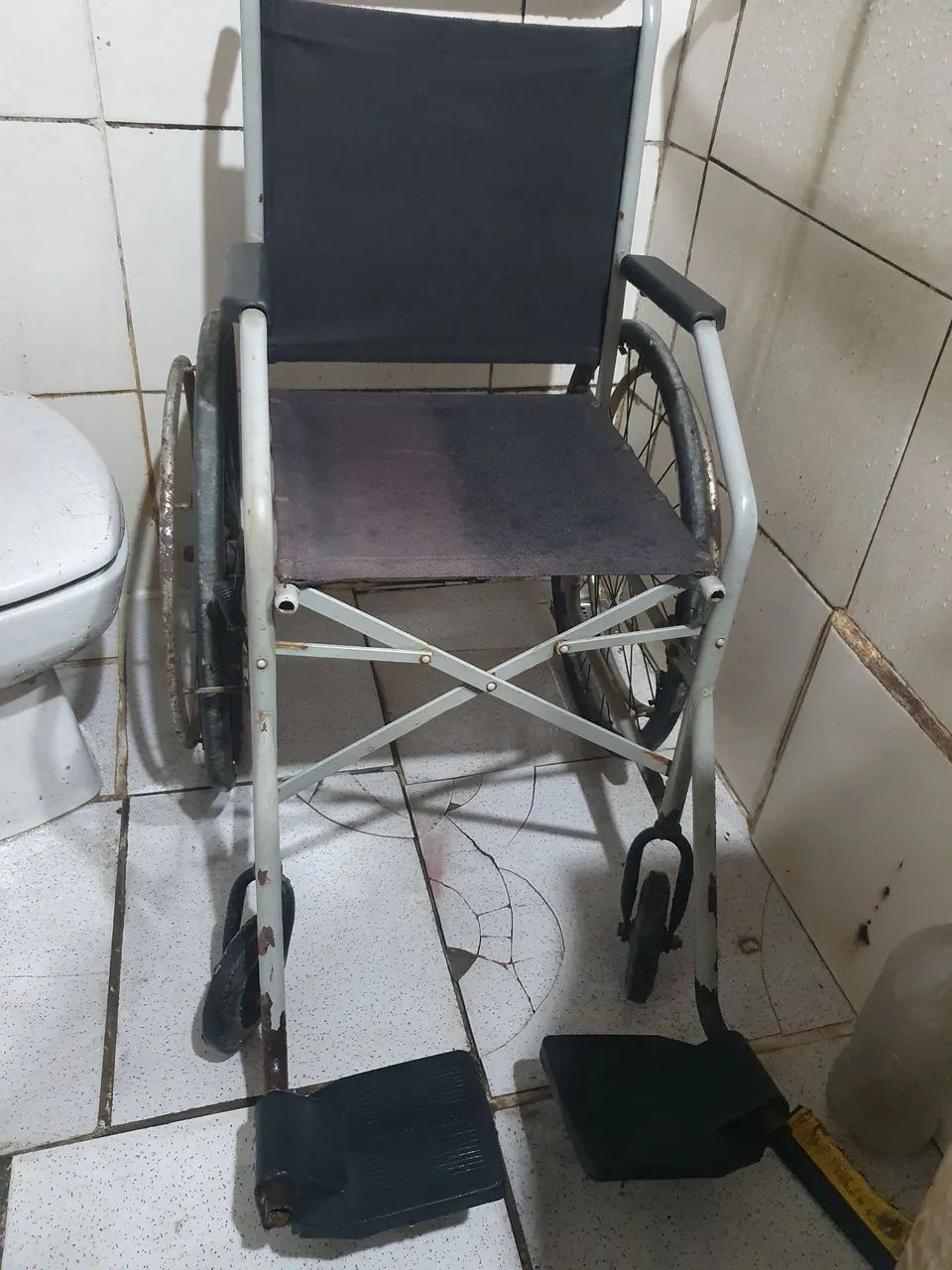 Cadeira de rodas - Foto 2