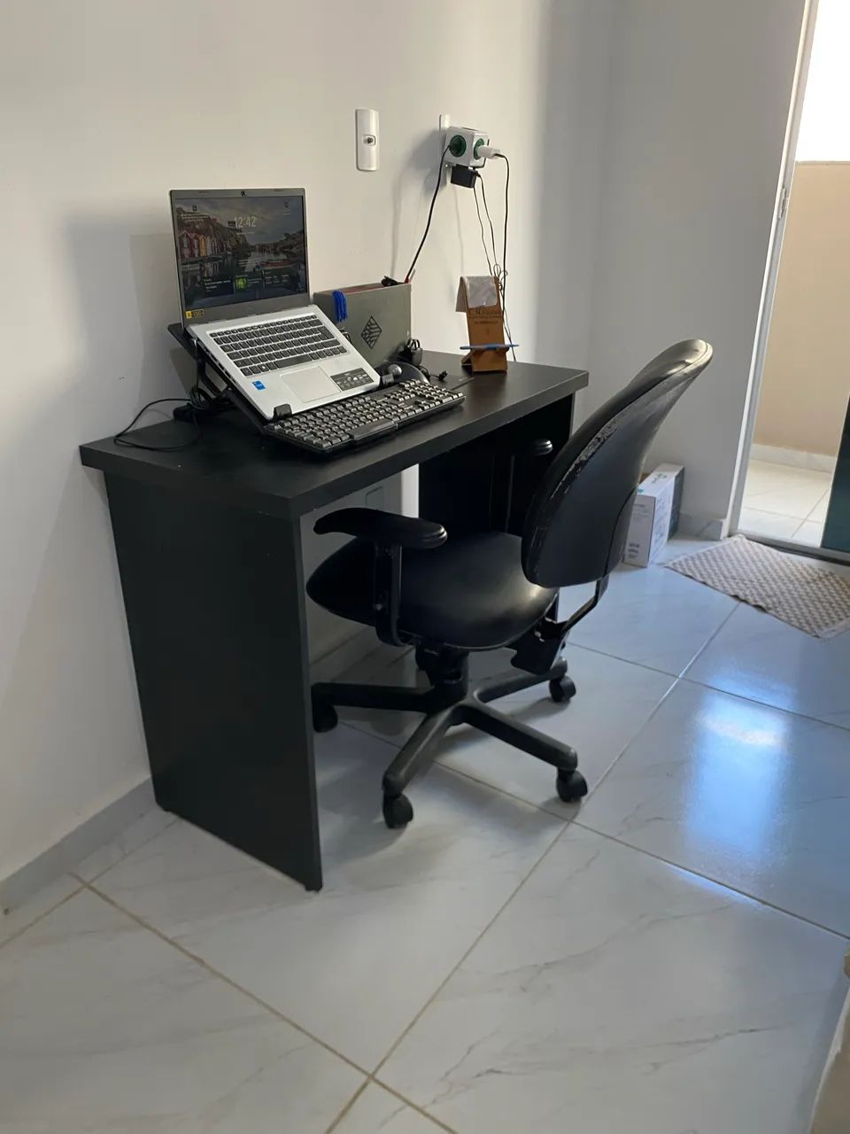 Mesa + Cadeira de Escritório - Foto 2