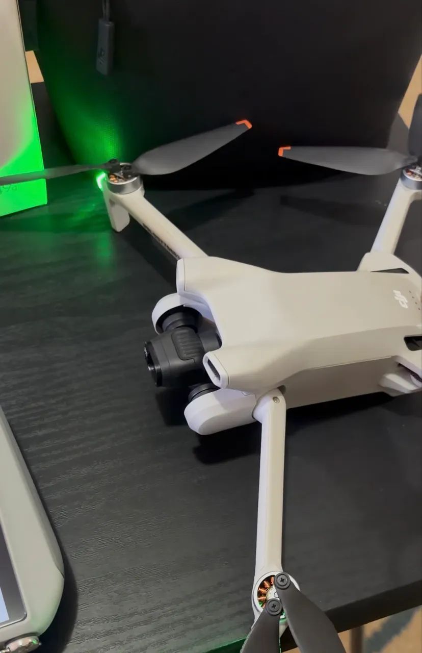 Drone DJI MINI 3 Fly More Combo Controle RC com tela - Foto 4