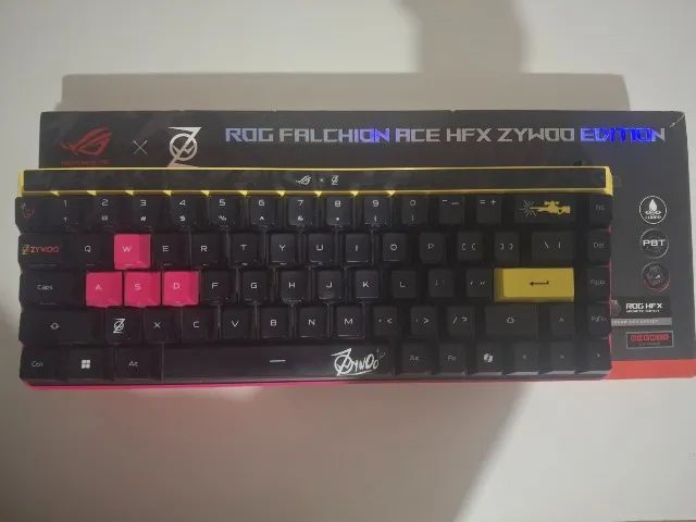 Teclado ASUS ROG HFX Zywoo