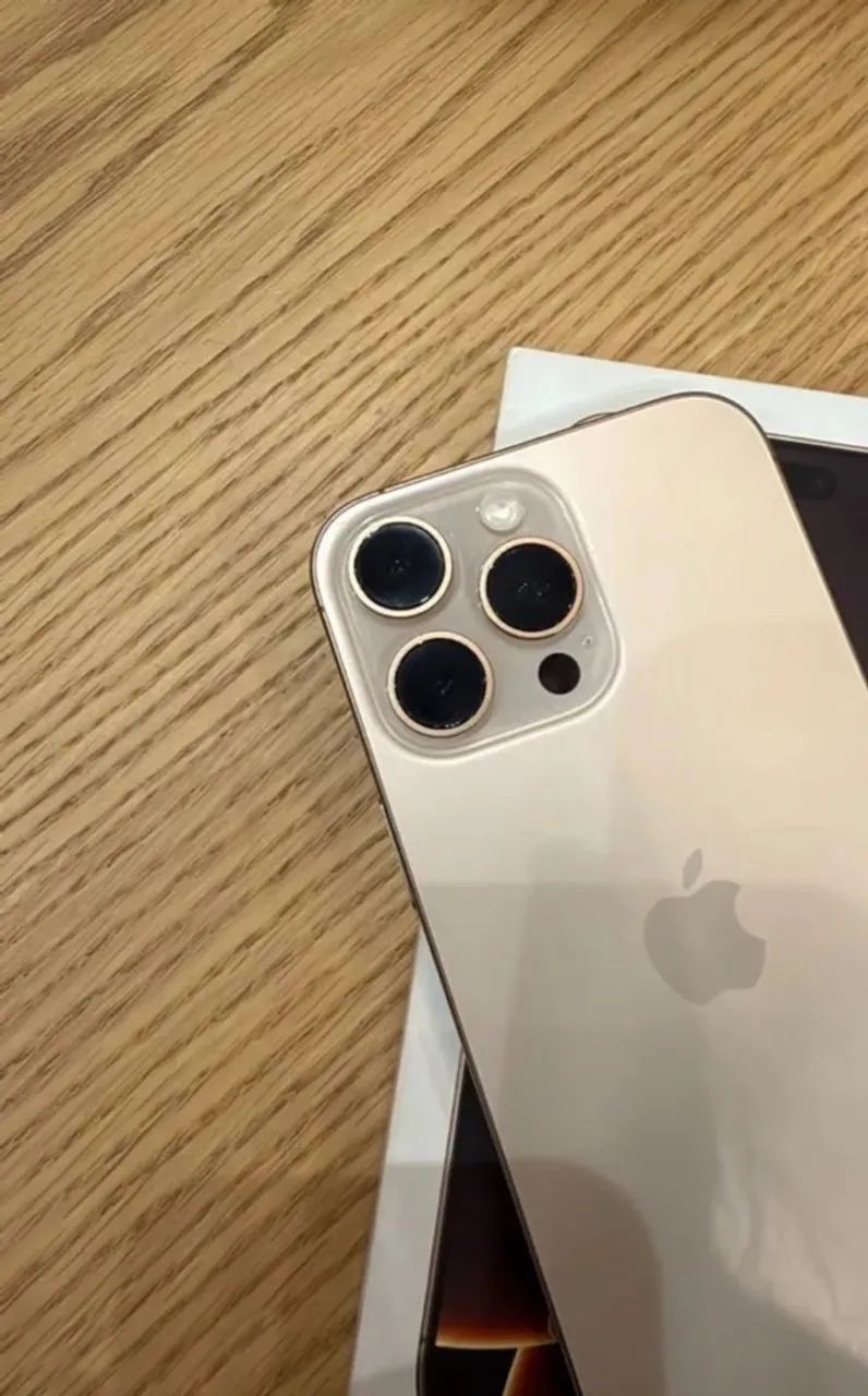iPhone 16 pro Max desert 256 - Foto 2