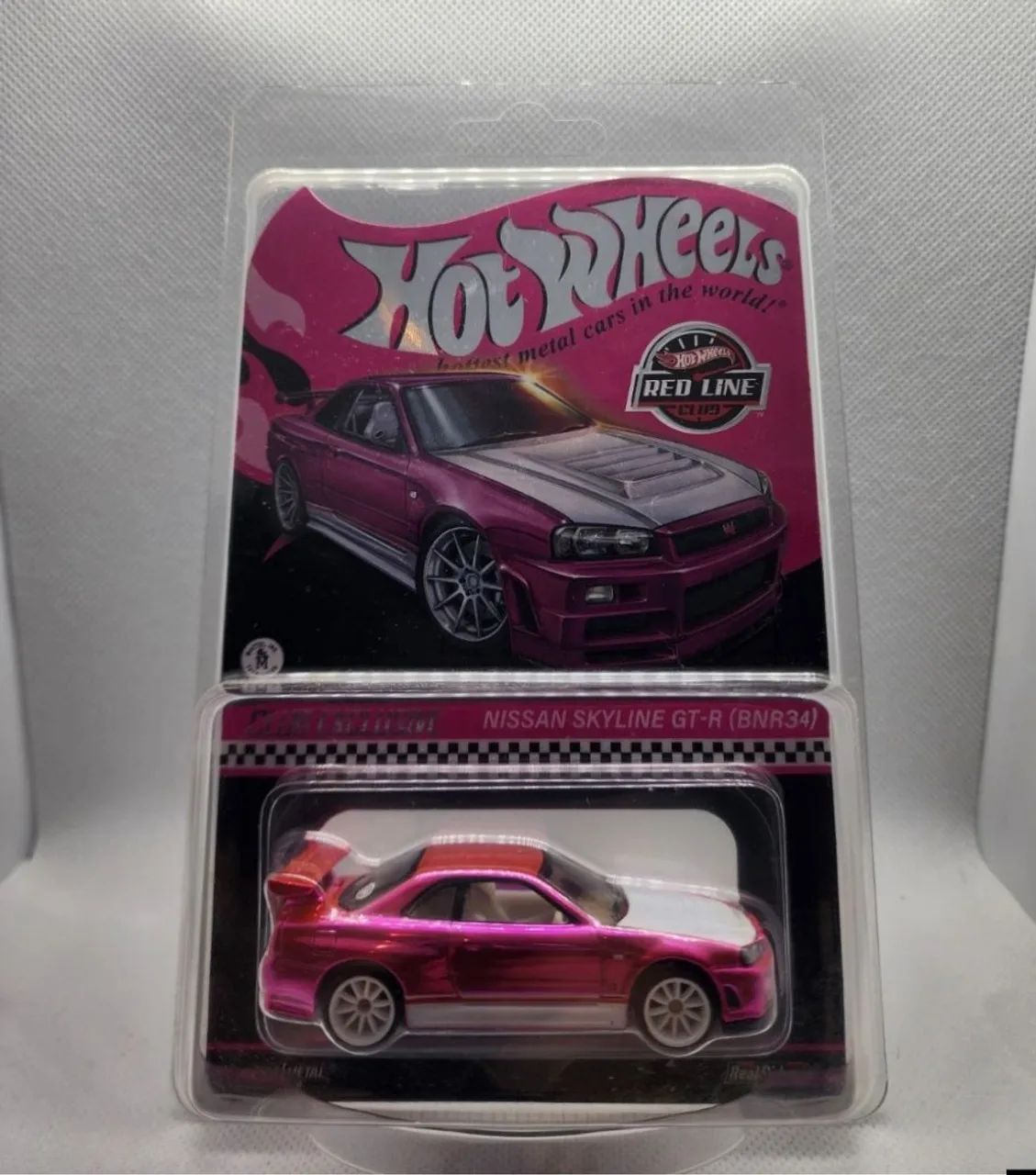 Hot Wheels 2023 RLC Edição Exclusiva Rosa Nissan Skyline GT-R R34 (BNR34)