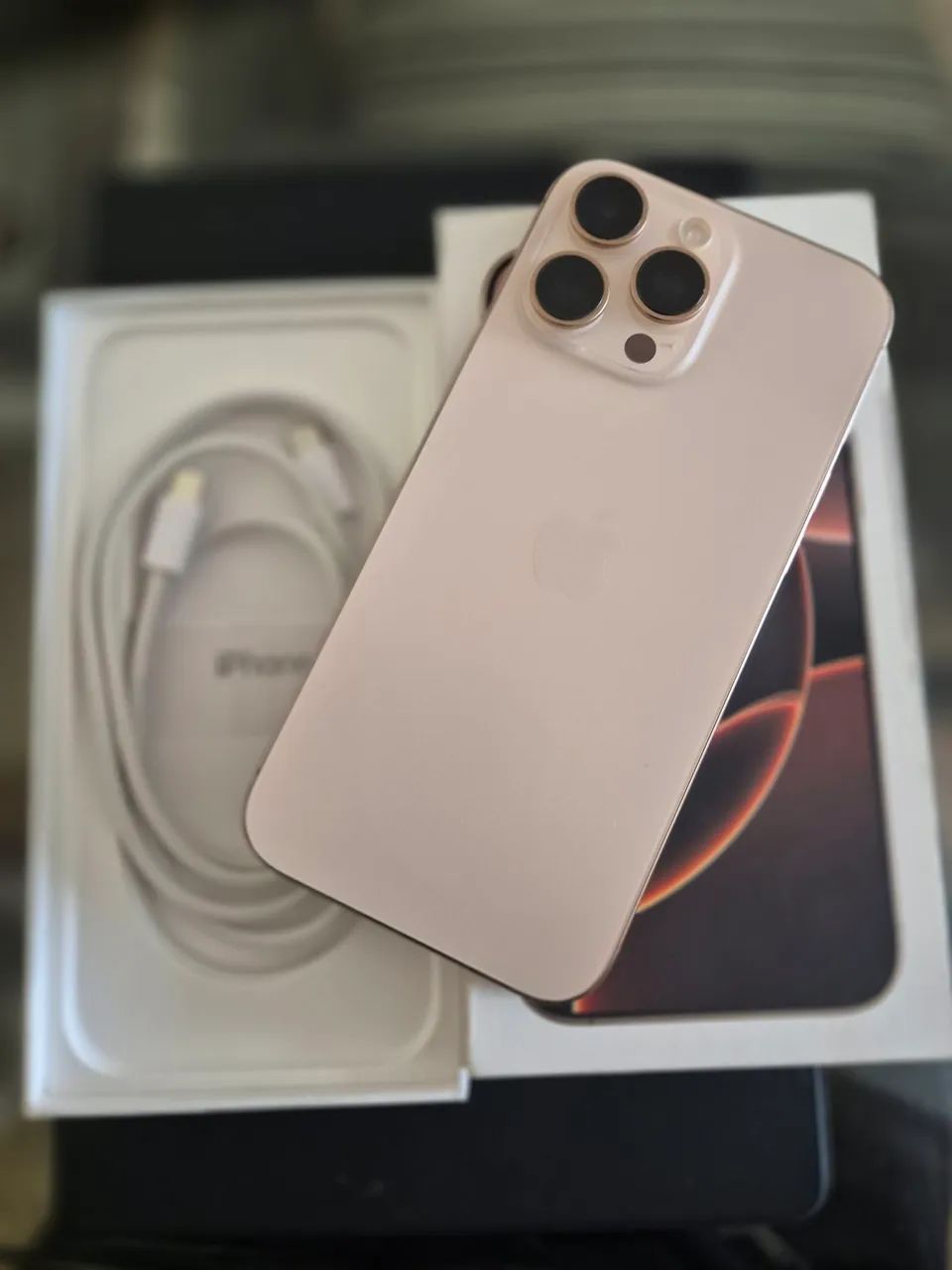 Iphone 16 Pro Max 256gb Bateria 100% - Foto 3