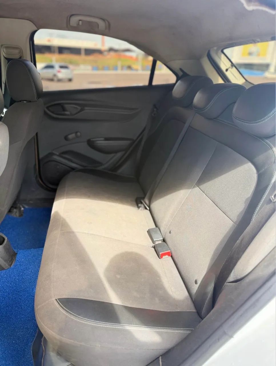 Chevrolet Onix Hatch LT 1.0 8V Flex Power Mec. 4P 2015 - Foto 3