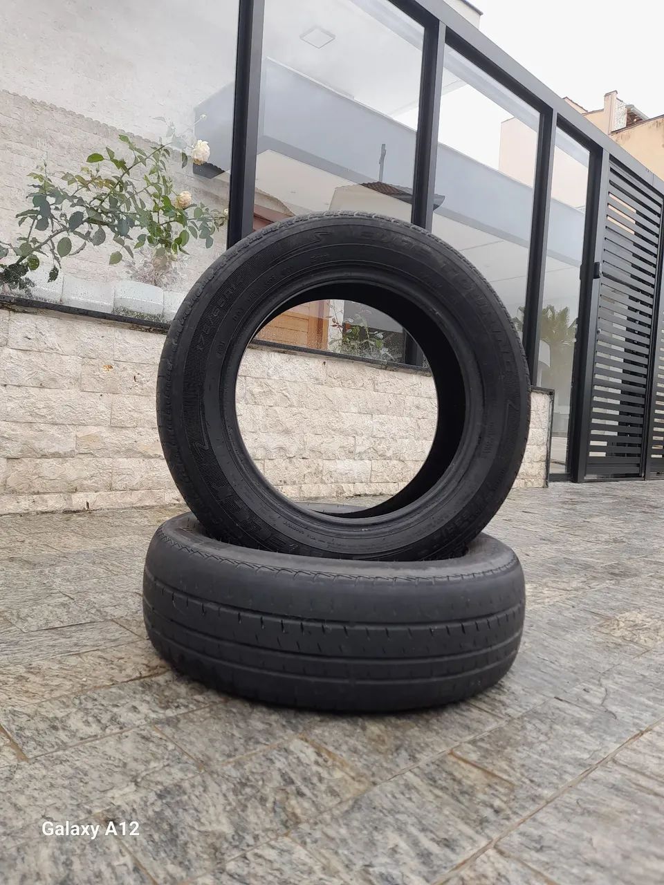 Pneu aro 14 usado