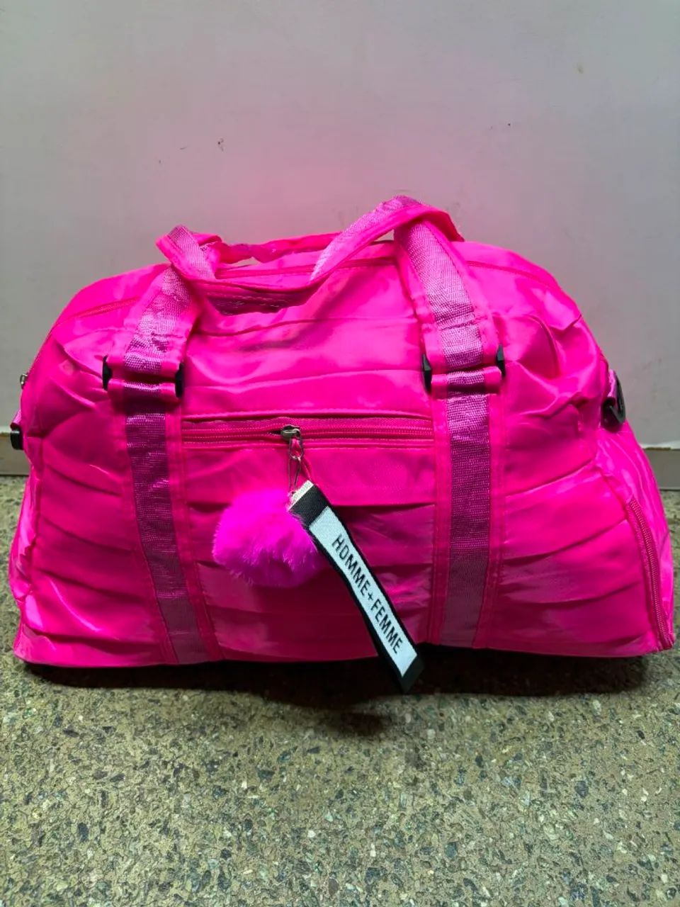Bolsas de mão com bastante espaço para seus pertences  - Foto 4