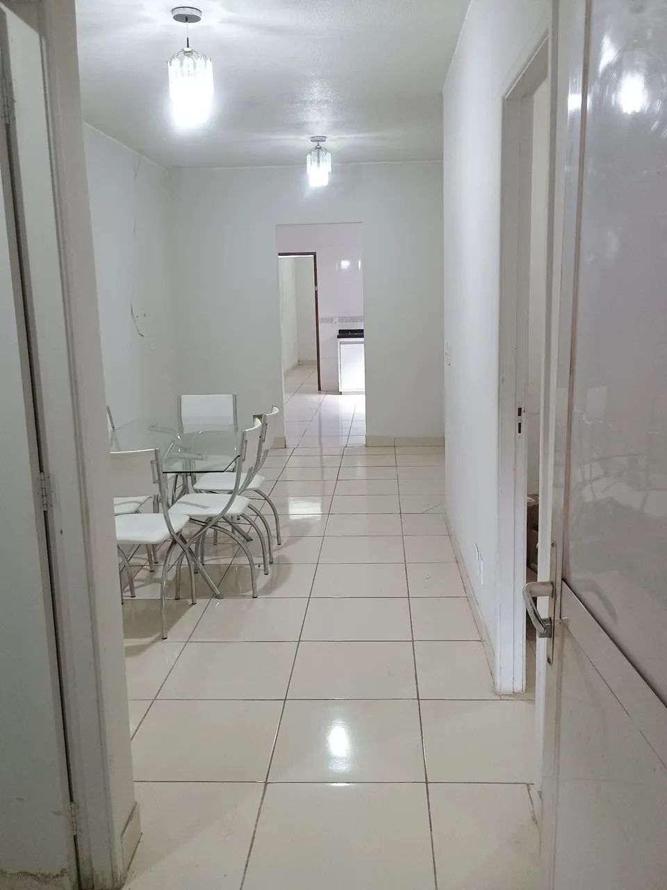 Casa, 3 quartos, suíte, garagem coberta