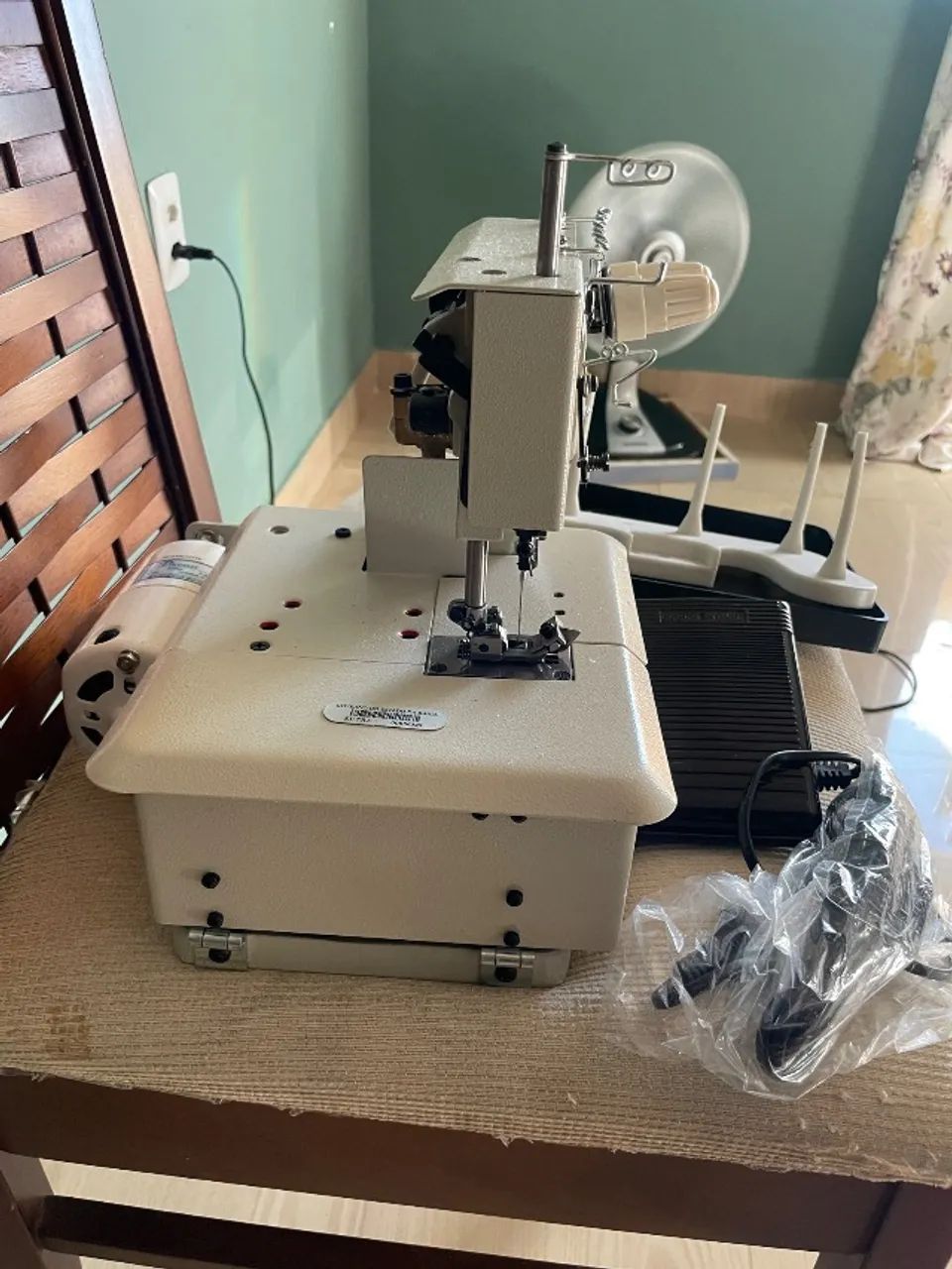 Máquina de costura BRACOB65713027779330124