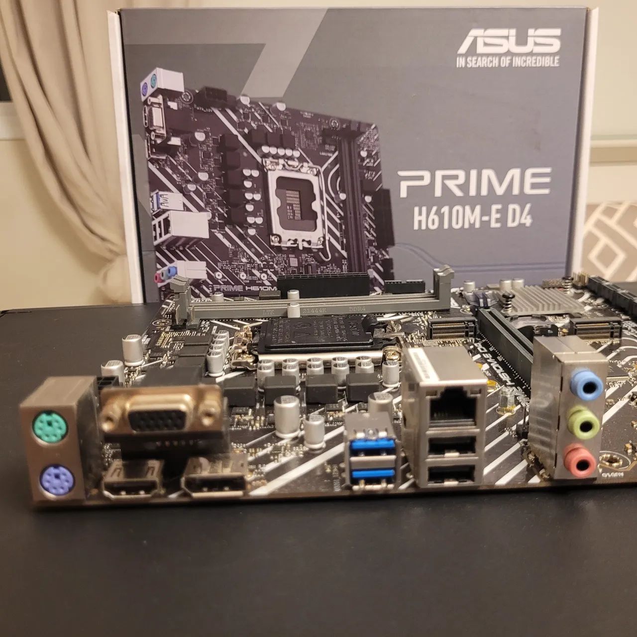 Placa mãe  Asus Prime H610-E D4 LGA 1700