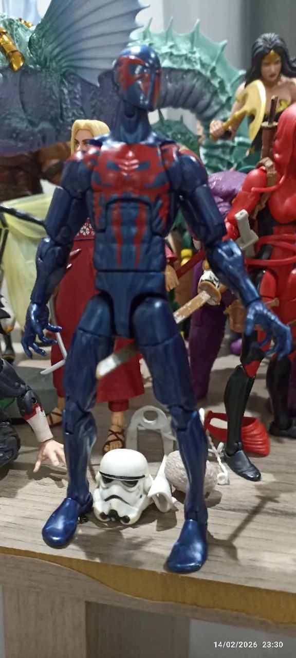 Homem aranha 2099 Marvel legends  - Foto 2