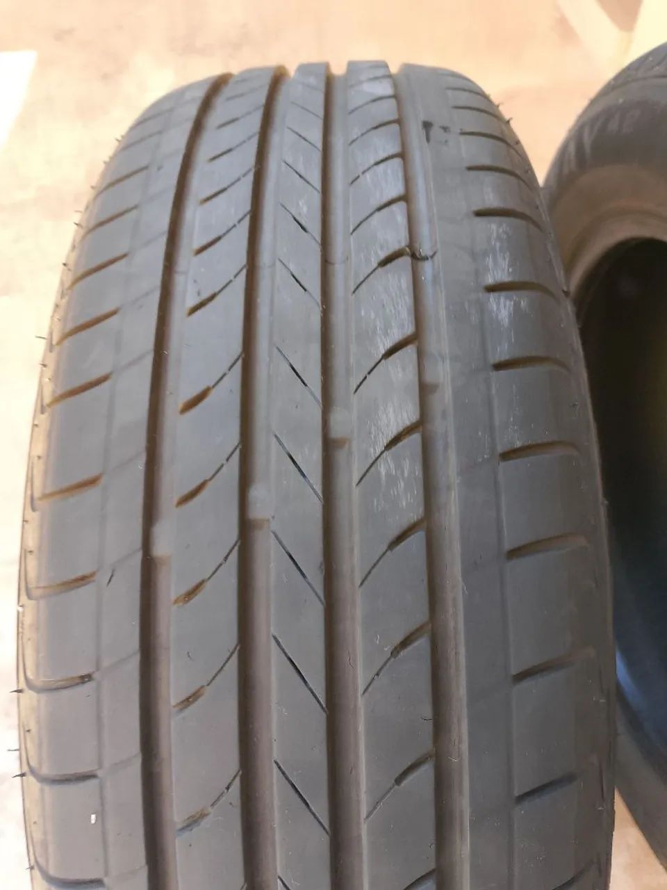 Pneu Xbri aro15 185/65, lindão. - Foto 2