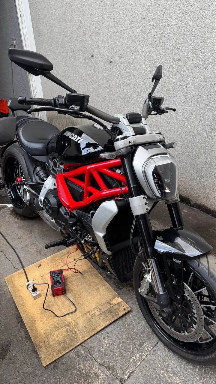 Ducati Diavel  - Foto 2