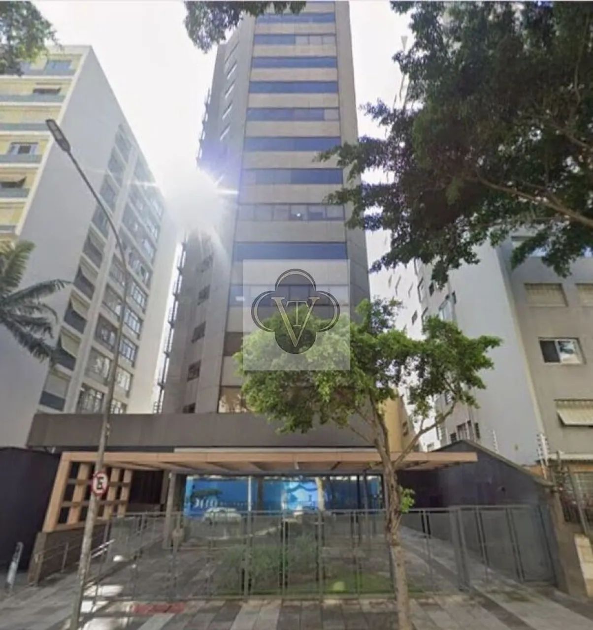 Conjunto Comercial - Arco do Triunfo