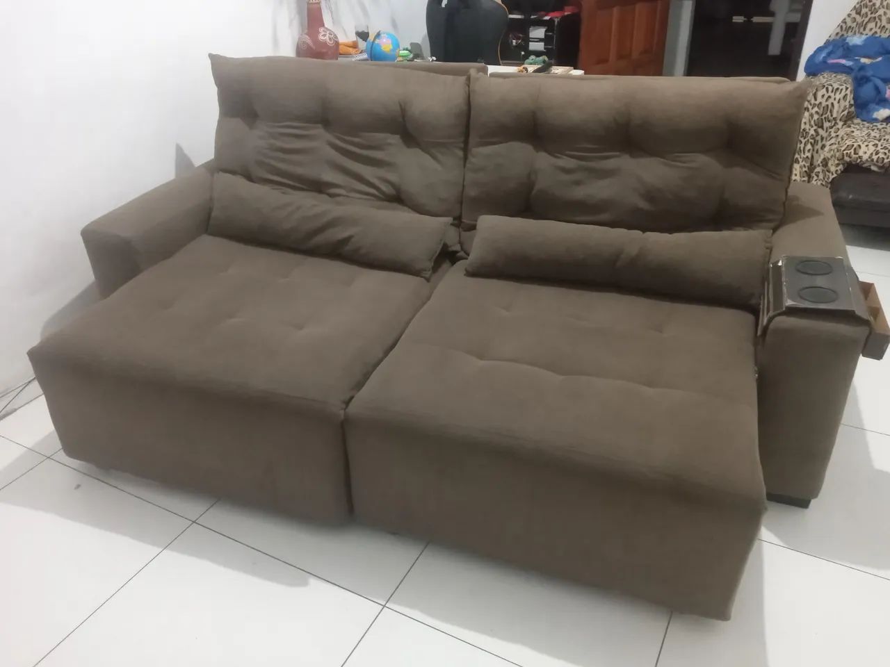 Sofá retrátil 3 lugares 