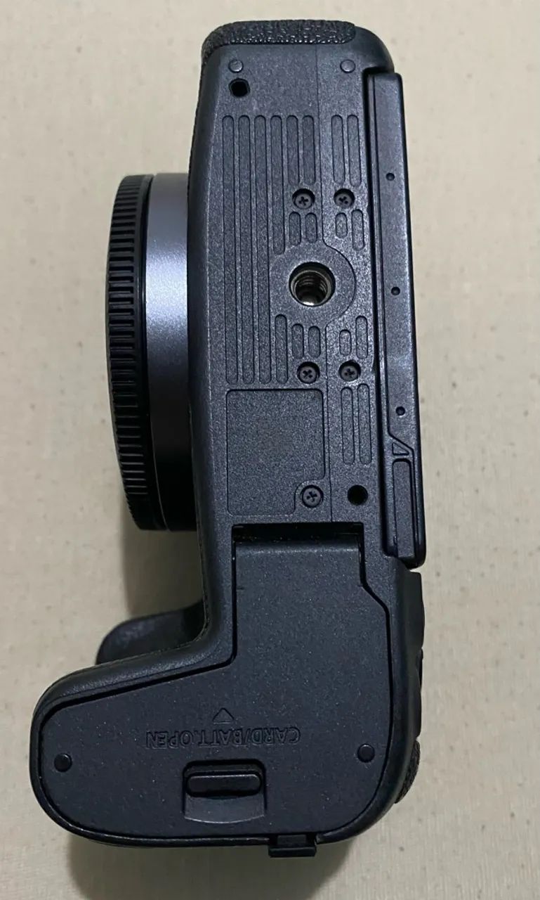 Canon R8 - Foto 5