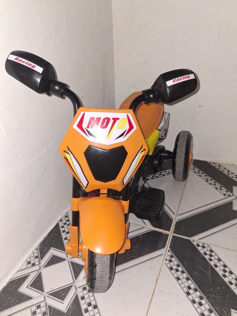 MOTO ELÉTRICA INFANTIL 