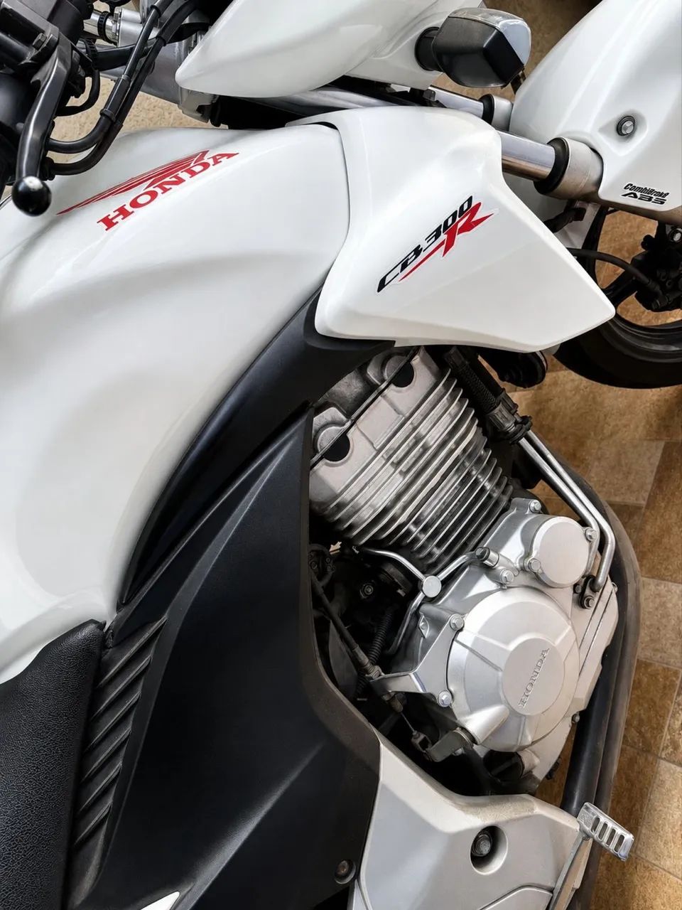 Honda CB300 2014 - Foto 4