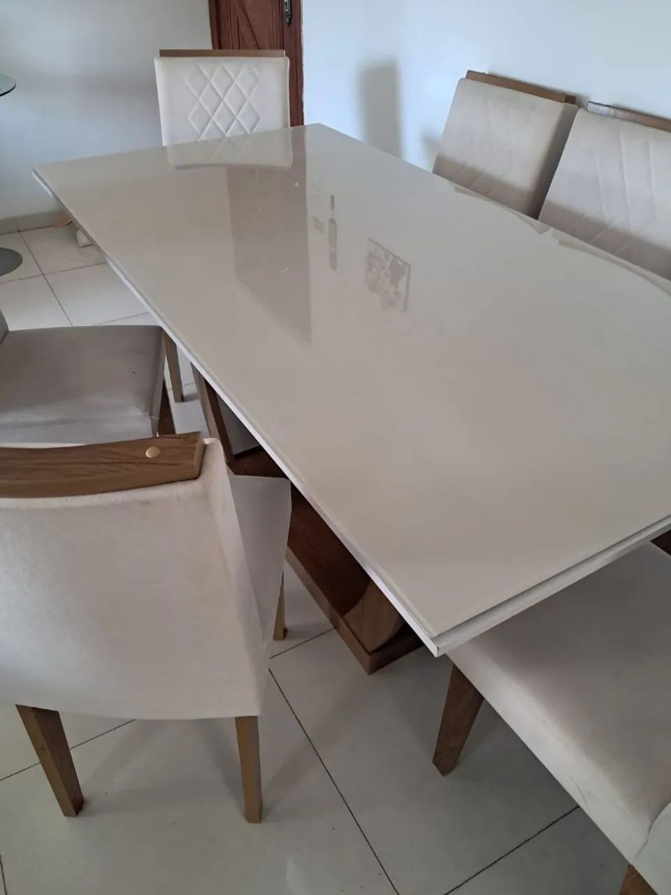 Mesa de madeira com tampo de vidro  - Foto 2