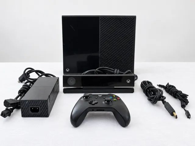 Microsoft Xbox One + Kinect + Controle Original + Fonte e Cabos