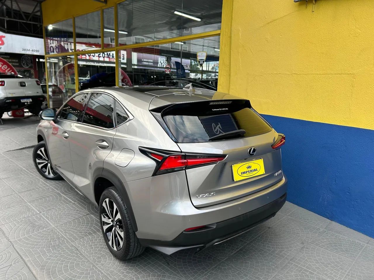 Lexus NX-200t F-sport 2.0 16V 238cv Aut., foto 3 de 13