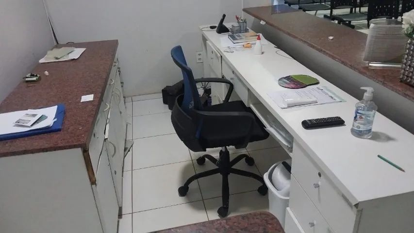 Imóvel comercial de 230 m² com até 16 salas e estacionamento - Foto 5