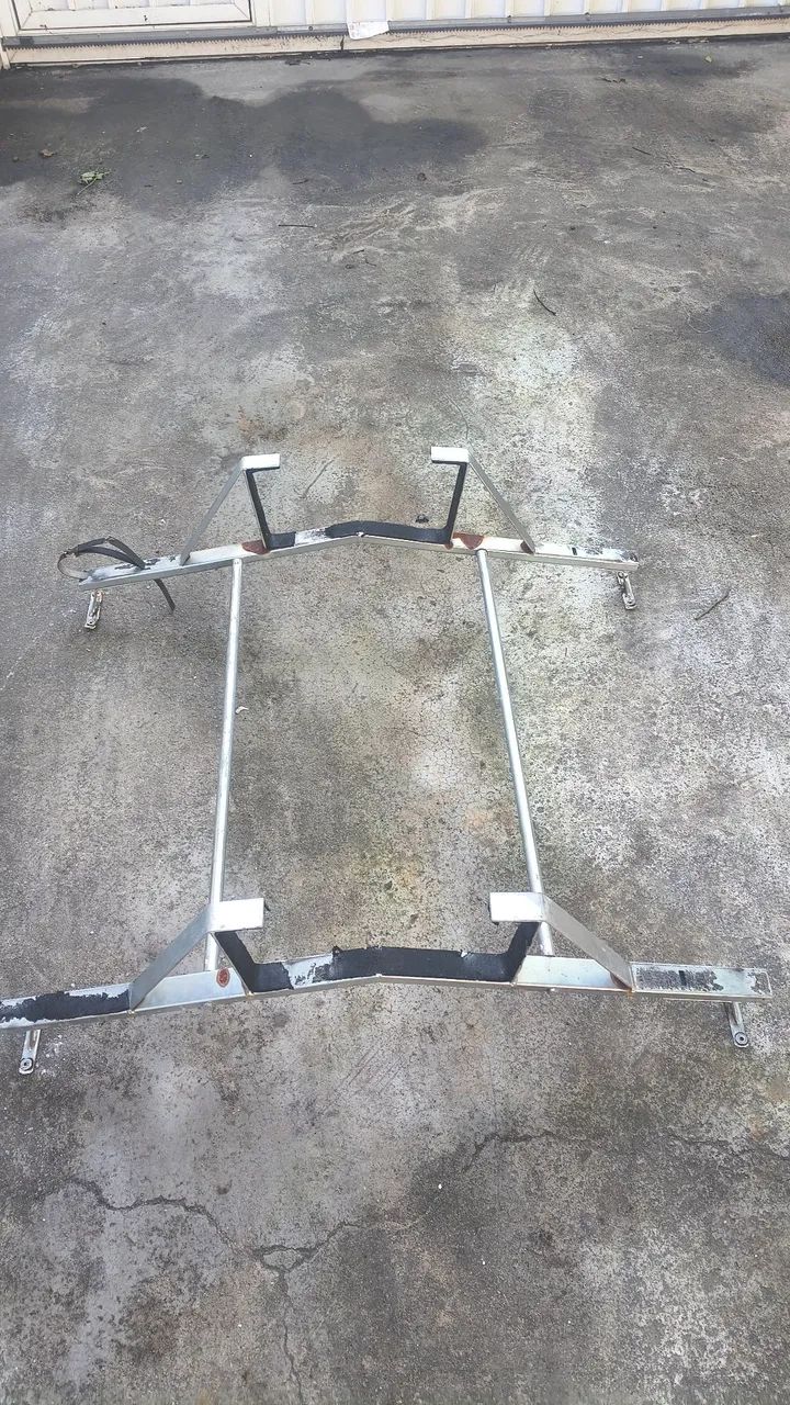 Rack porta escadas galvanizado universal...