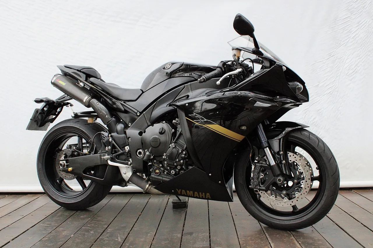 YAMAHA YZF R1 - Foto 2