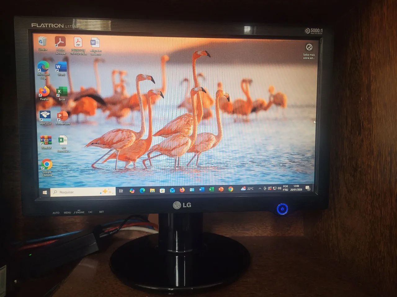 Monitor LG FLATRON L177WS usado - Foto 2