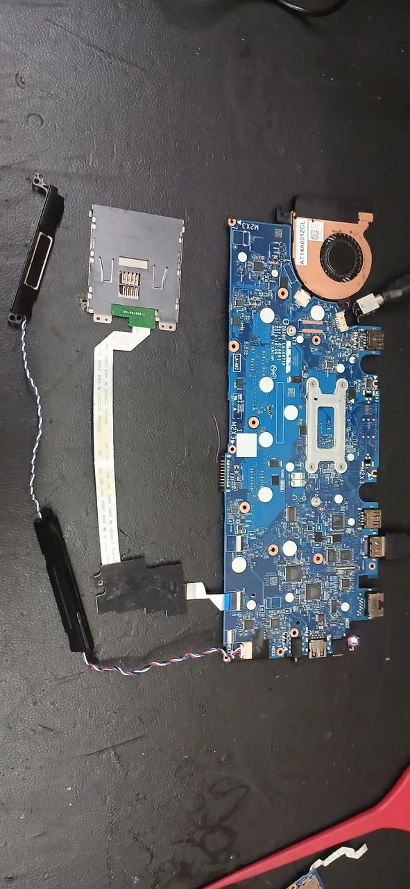 Placa-mãe Dell Latitude E7250 + Kit de componentes FUNCIONANDO - Foto 2