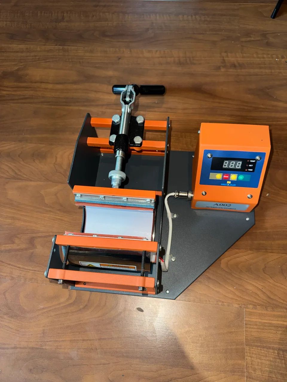 PRENSA DE CANECAS MECOUR A002