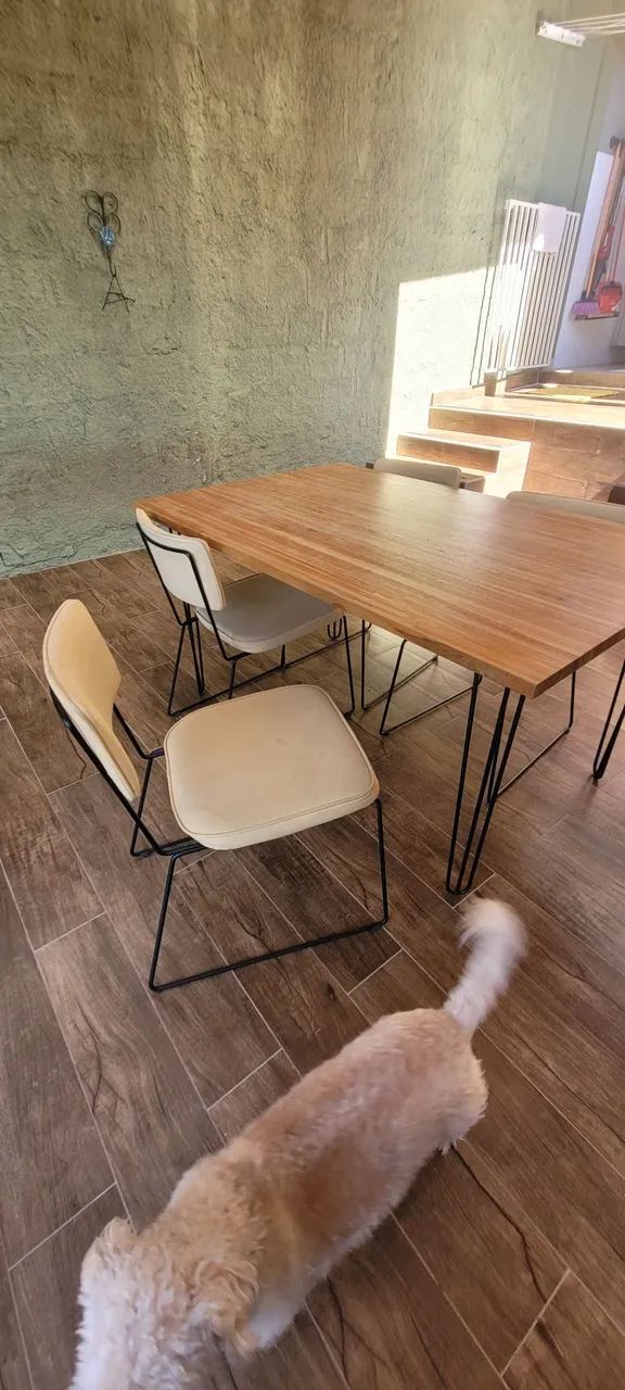 conjunto de mesa de madeira estilo industrial com cadeiras - Foto 2