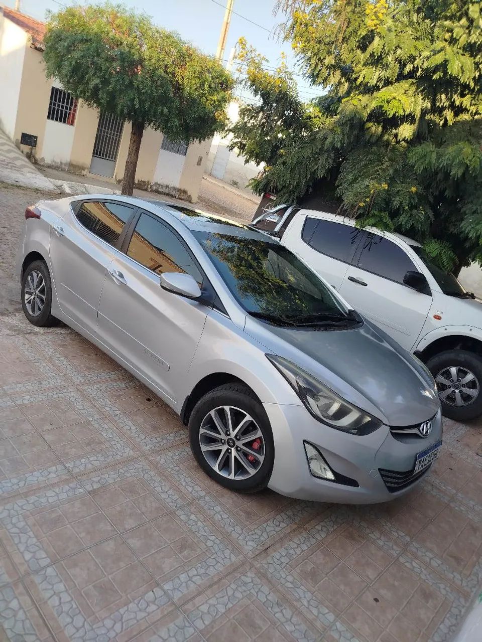 Hyundai Elantra Elantra GLS 2.0 16V Flex Aut. 2015