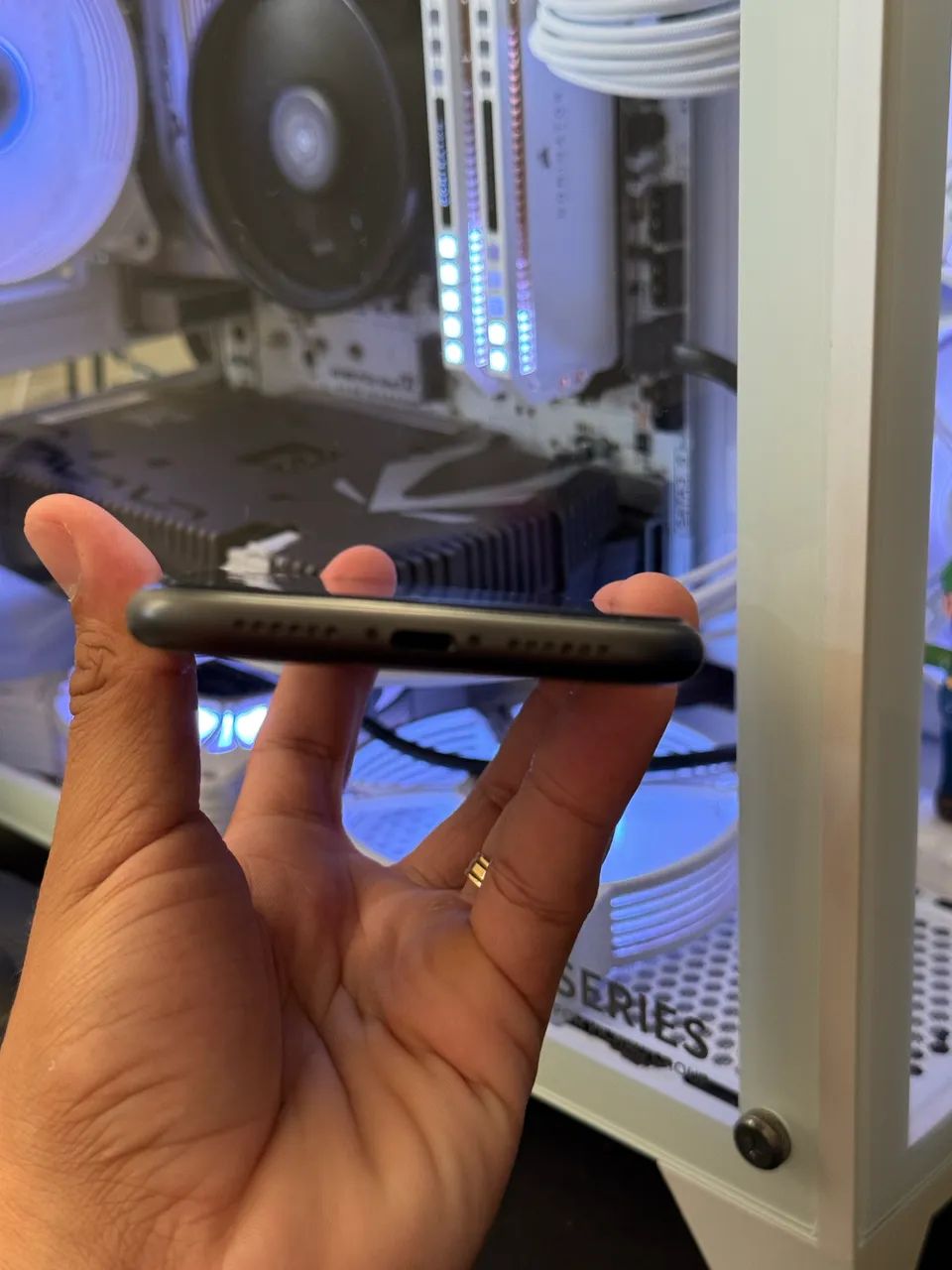 iPhone 11 / 128GB / Preto - Foto 5