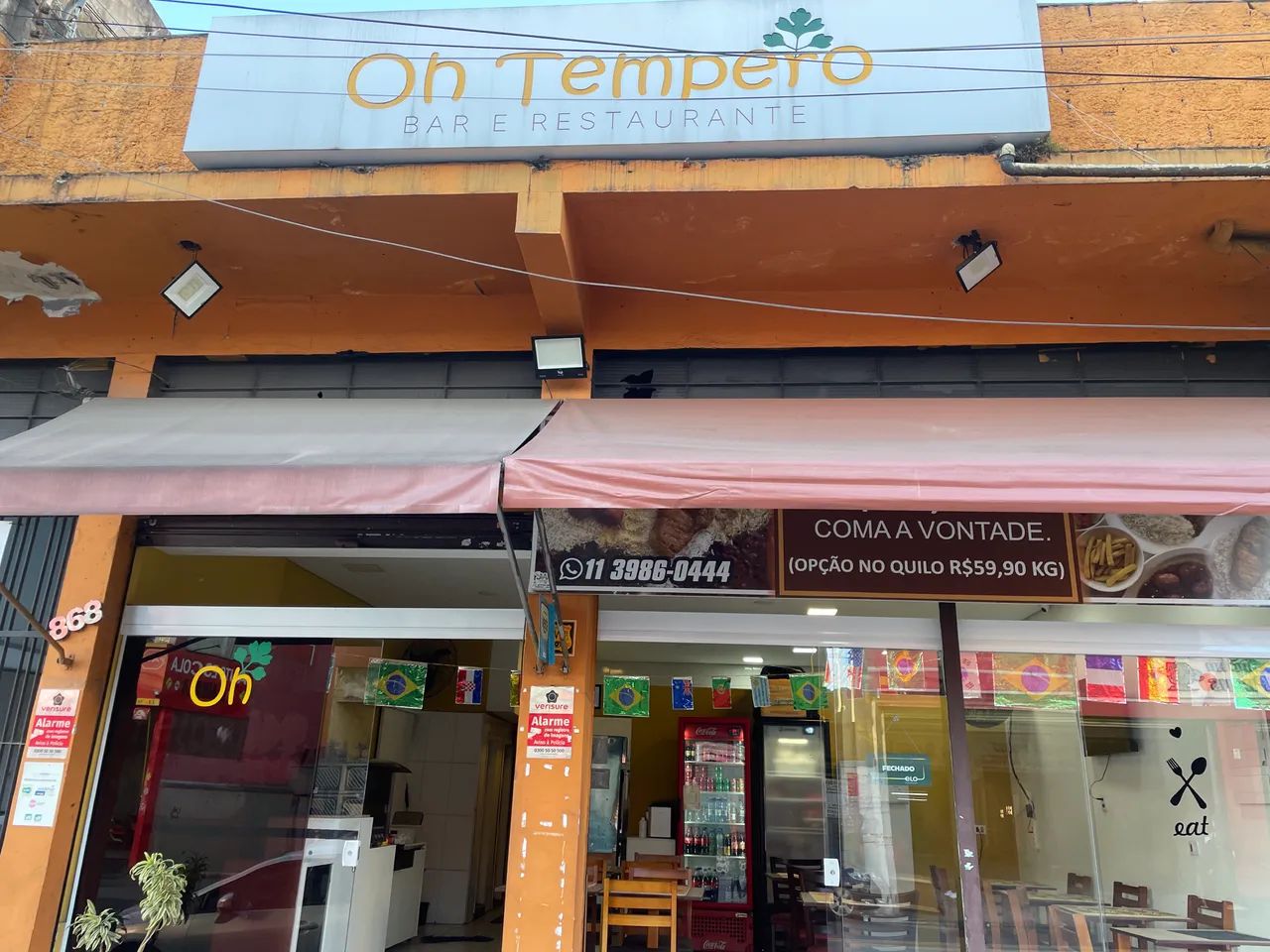 Restaurante totalmente equipado a venda. Porteira fechada.