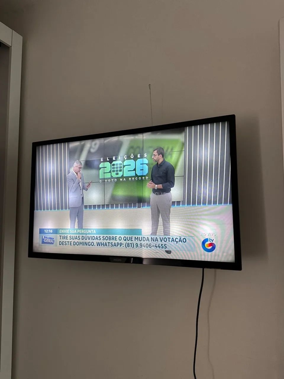 TV Philips 32 polegadas (alguns LEDs com defeito, porém funcionando normalmente)  - Foto 4