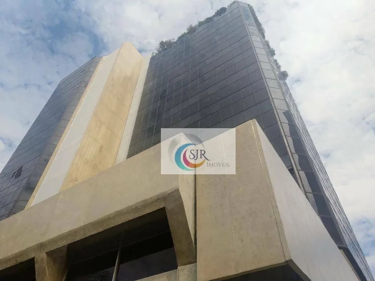 Conjunto comercial de 226,00m² com 3 vagas de garagem - Foto 3